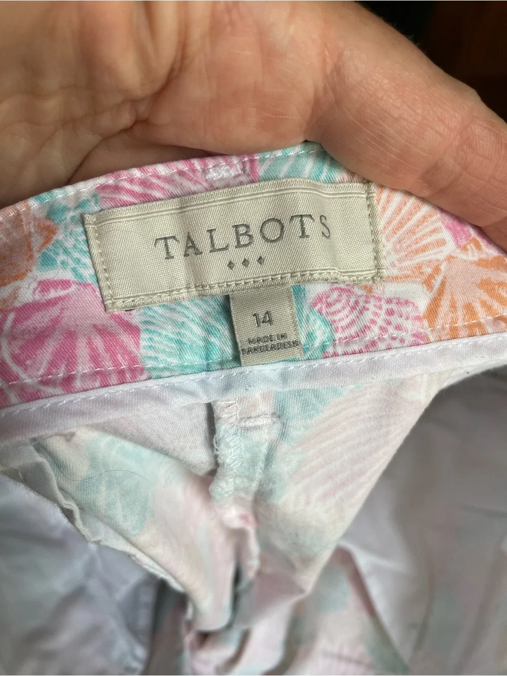 Talbots Chino Shorts Pastel Seashell Print Coastal 97% Cotton Size 14